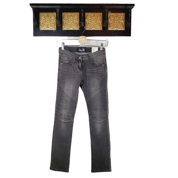 S. Oliver Kimi Tight Standard Waist Slightly Slim Denim Jeans - Picture 1 of 15